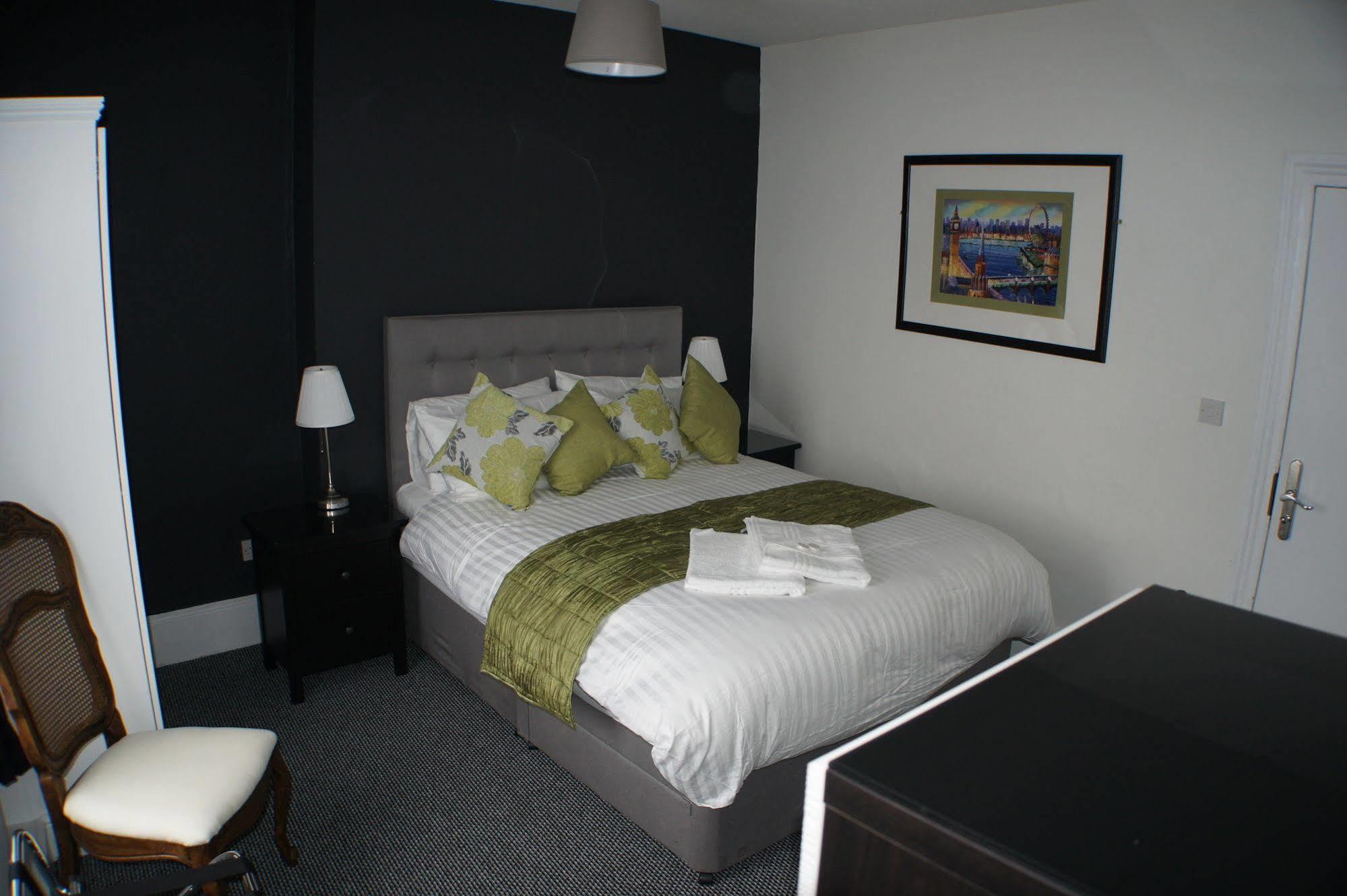 Hotel Grand Junction Arms Londra Esterno foto