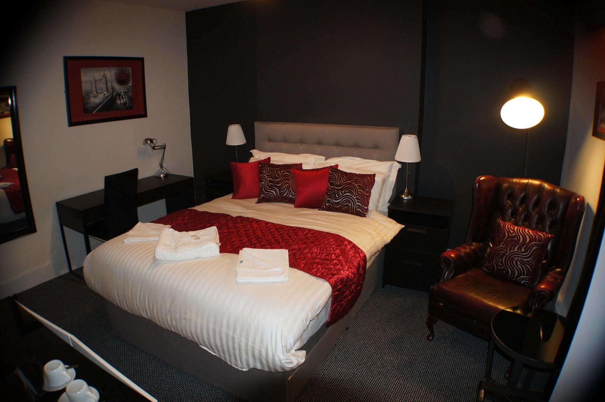 Hotel Grand Junction Arms Londra Esterno foto