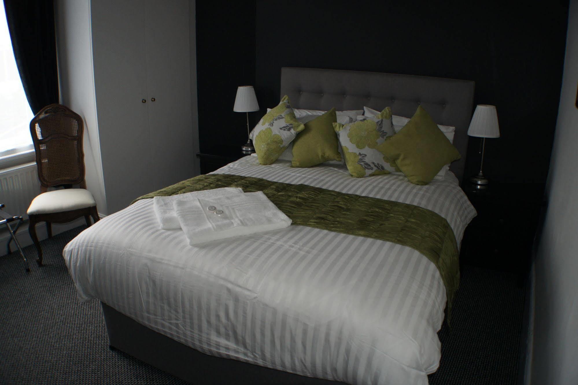 Hotel Grand Junction Arms Londra Esterno foto