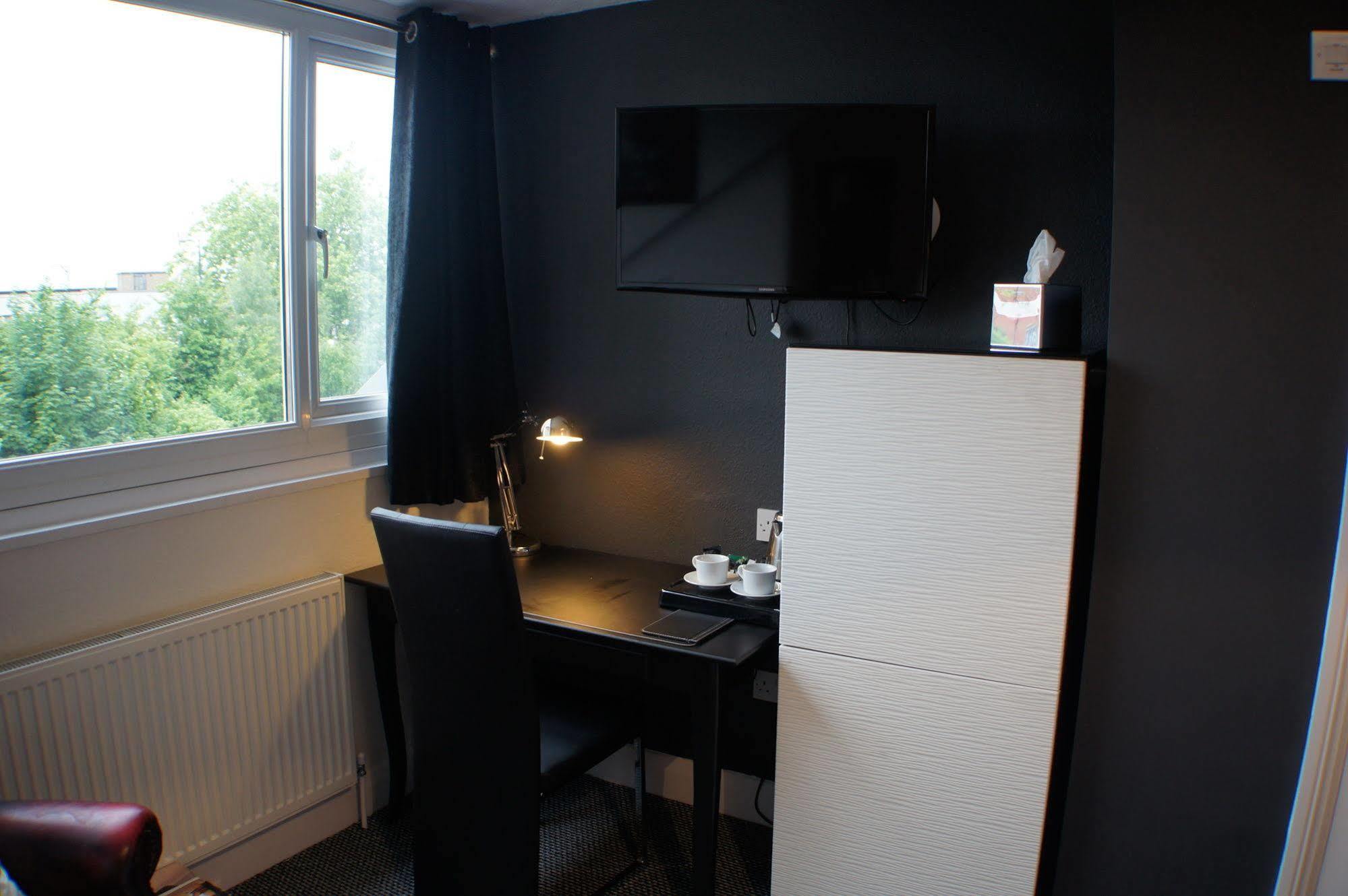 Hotel Grand Junction Arms Londra Esterno foto